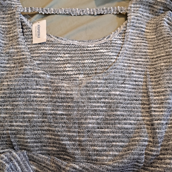 Aeropostale  Women's Style 3030 Long Sleeve Silver Striped Top, M - Picture 2 of 7